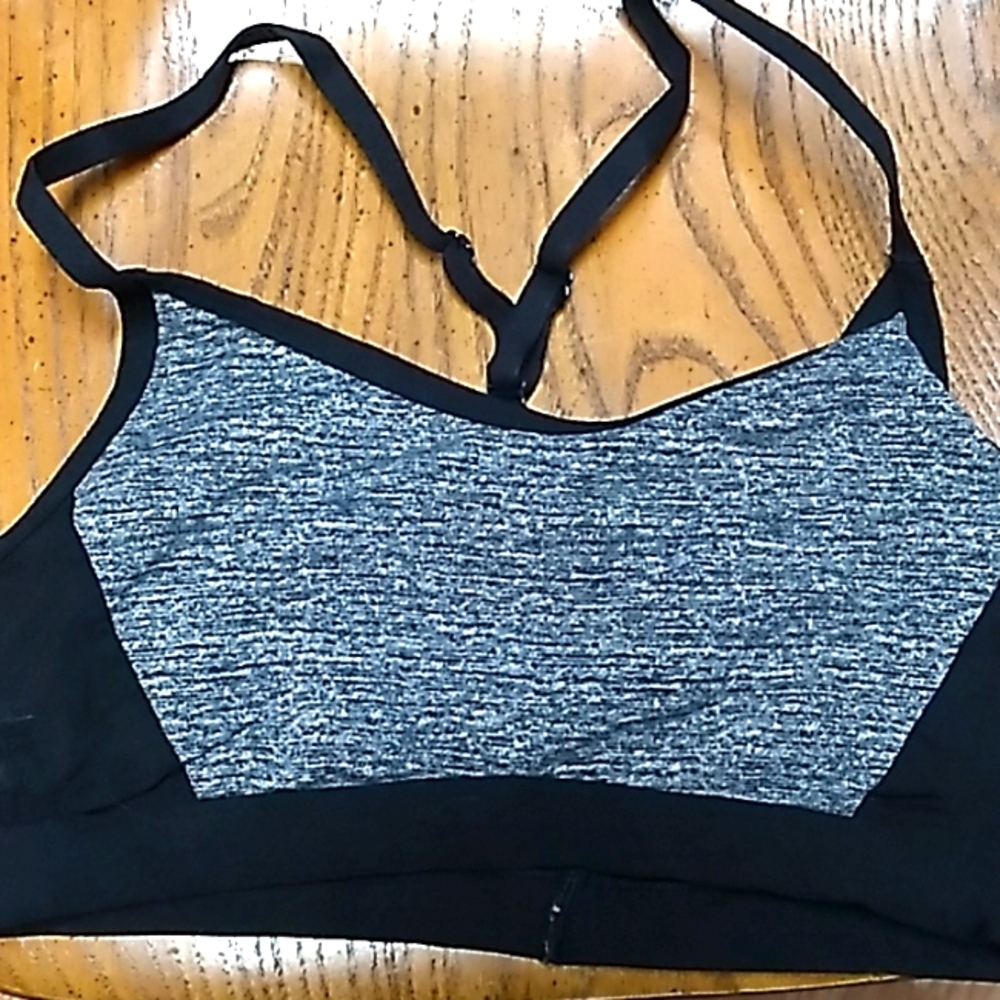 Sports bra small